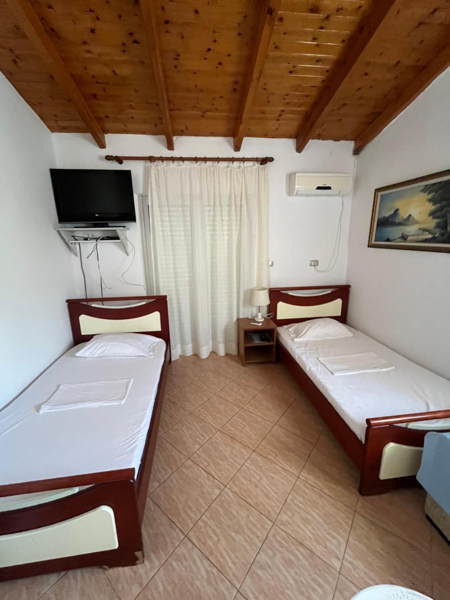 Hotel Portokali Himare Eksteriør bilde