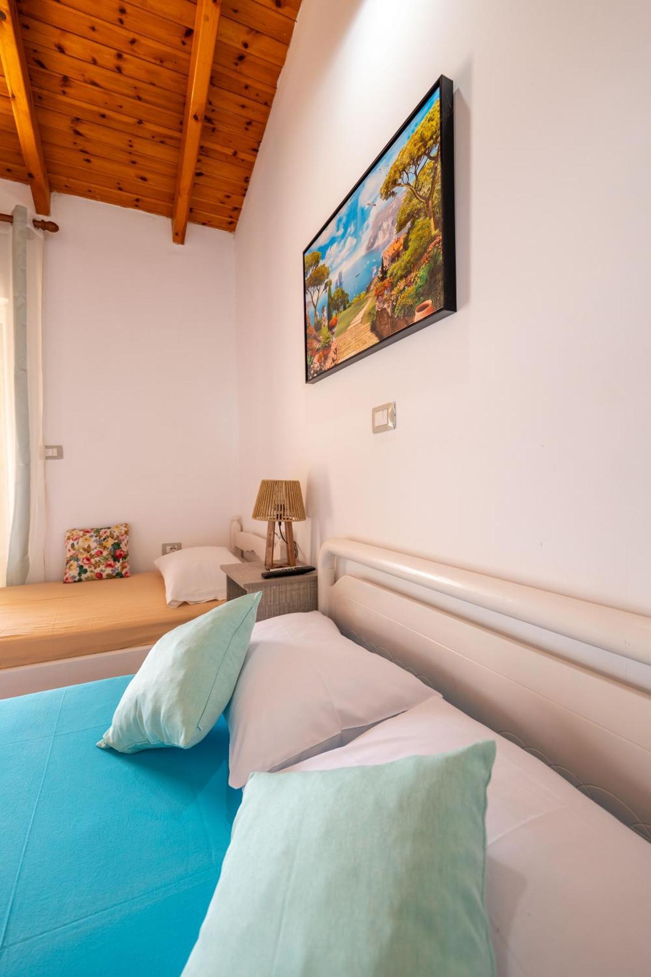 Hotel Portokali Himare Eksteriør bilde