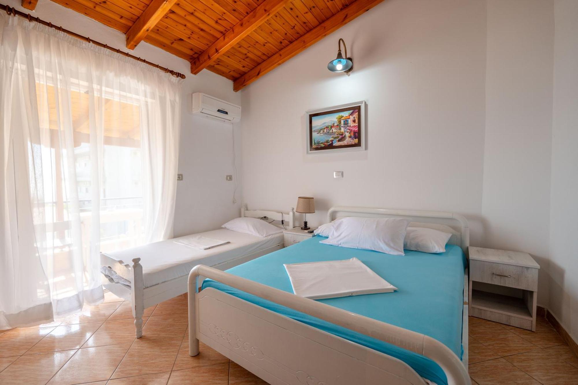 Hotel Portokali Himare Eksteriør bilde