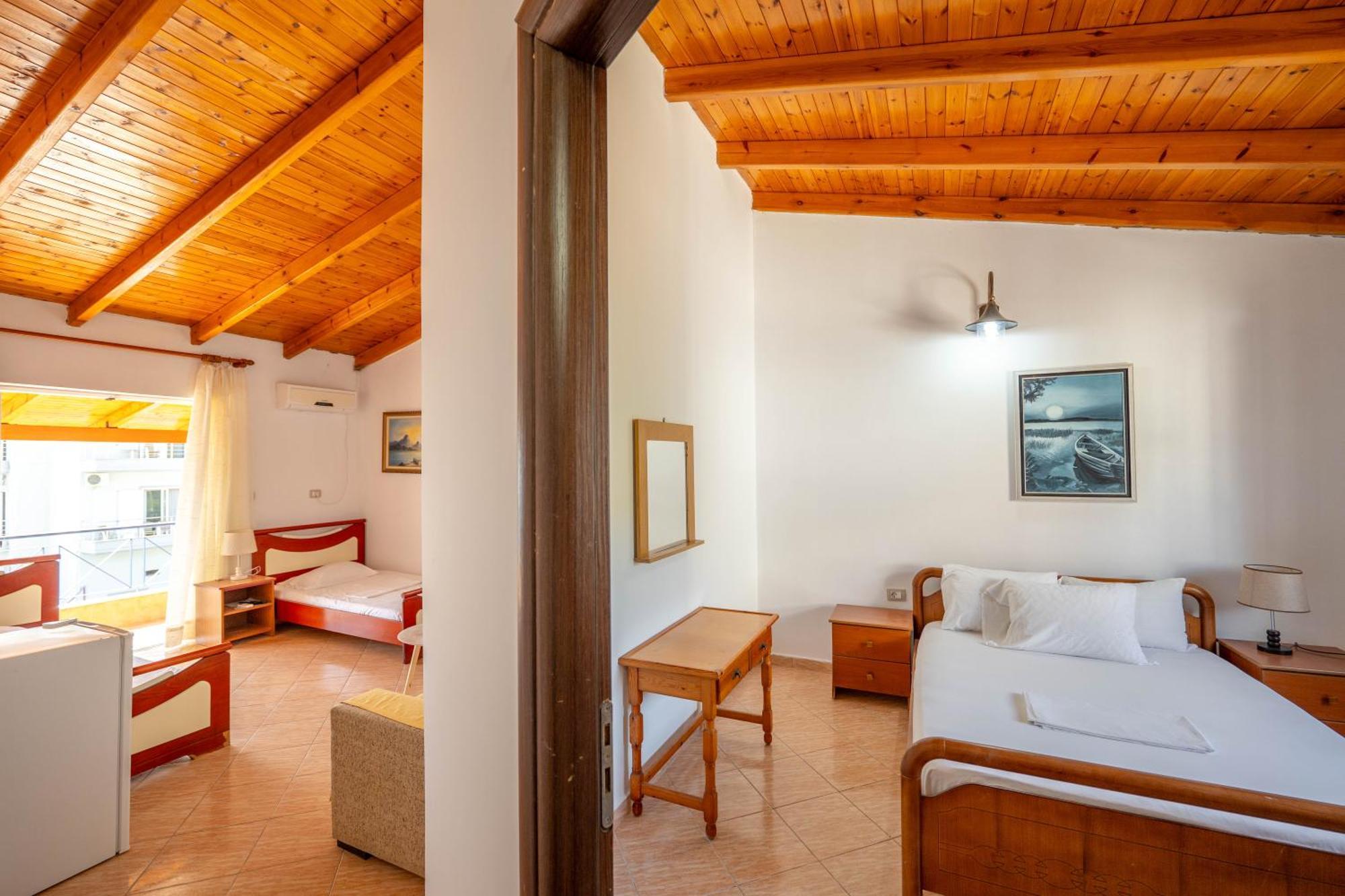 Hotel Portokali Himare Eksteriør bilde