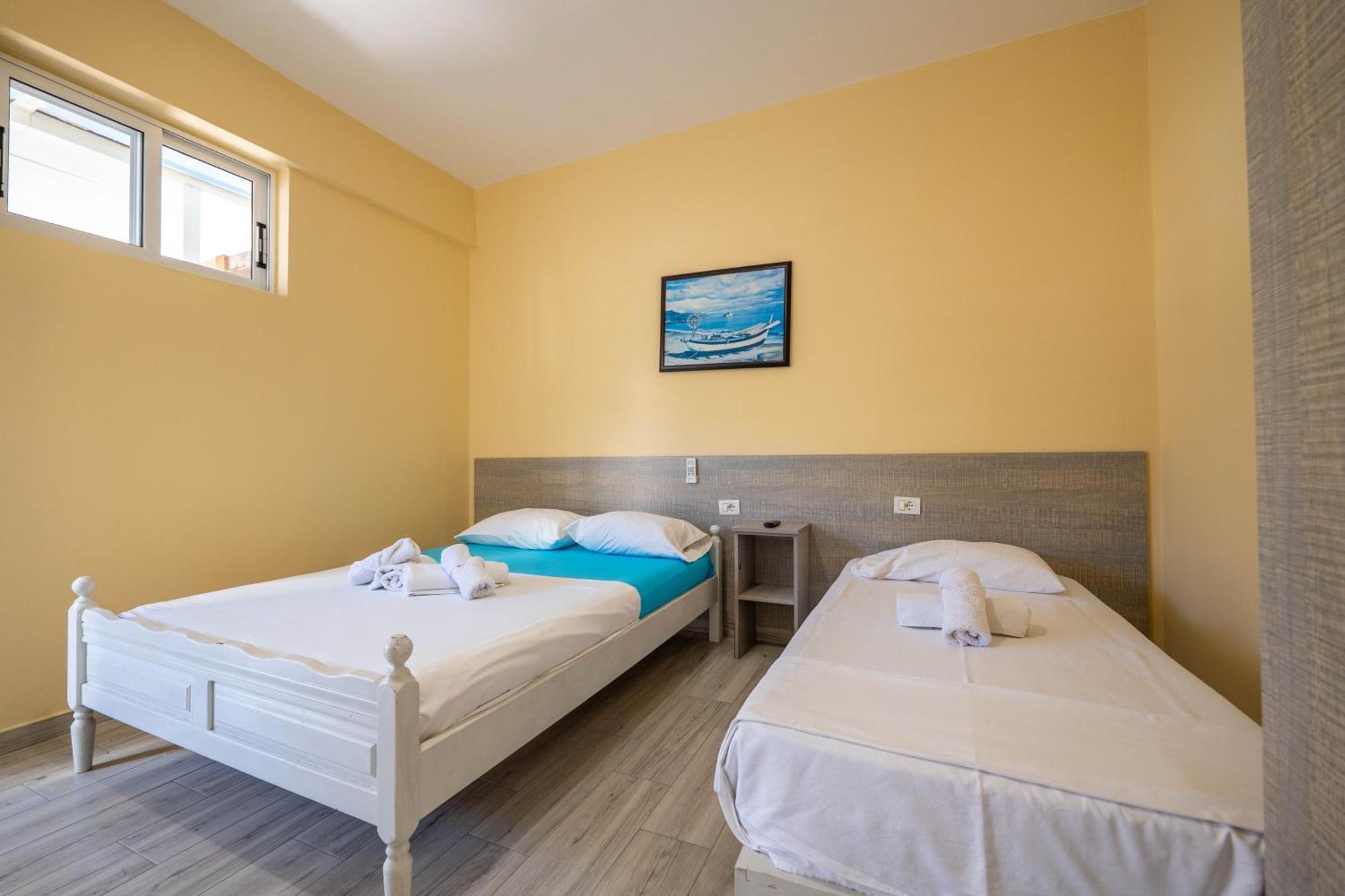 Hotel Portokali Himare Eksteriør bilde